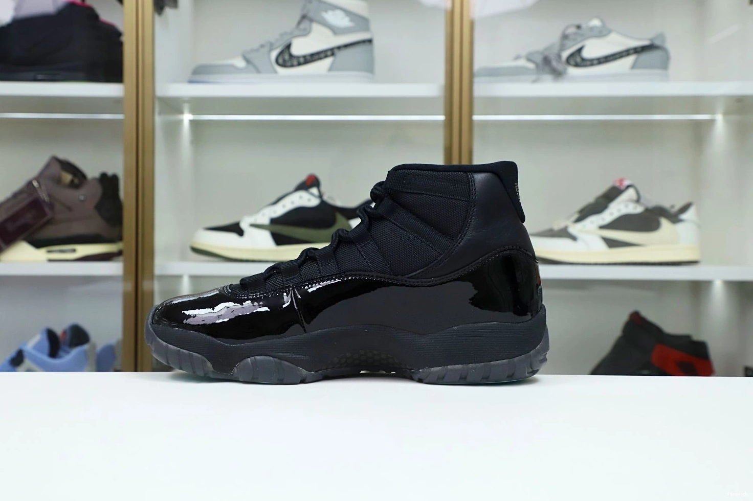 11 JORDAN BLUE RETRO AIR GAMMA 0223